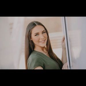 Meet your Posher, Hannah